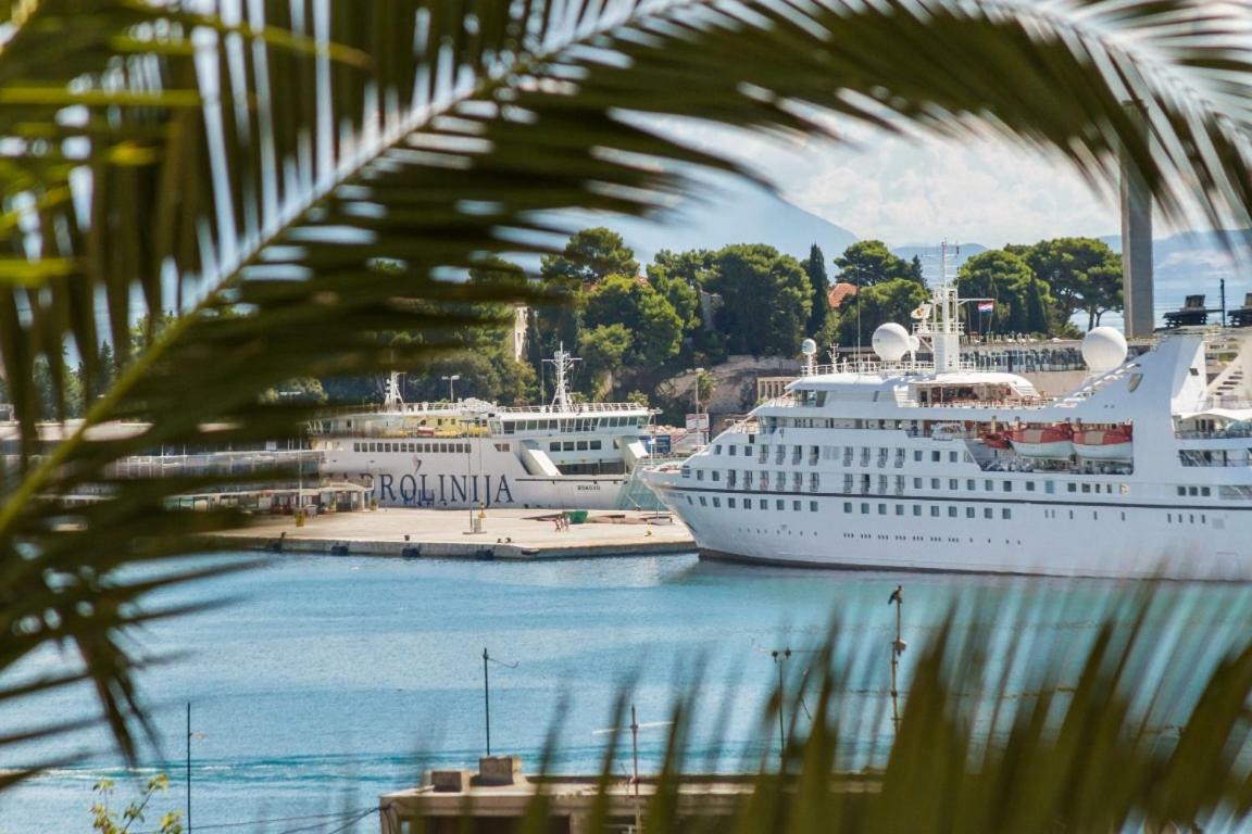Apartments Emi Split Luaran gambar