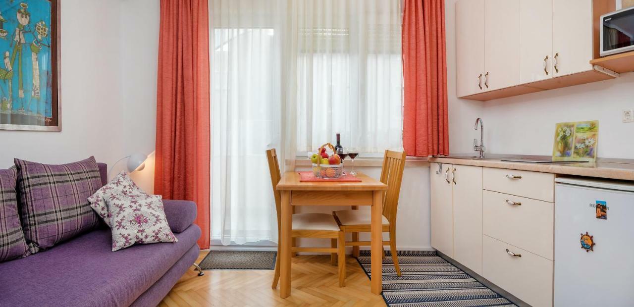 Apartments Emi Split Luaran gambar
