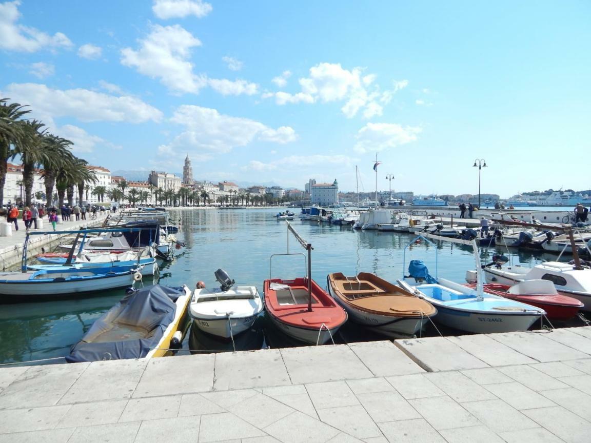 Apartments Emi Split Luaran gambar