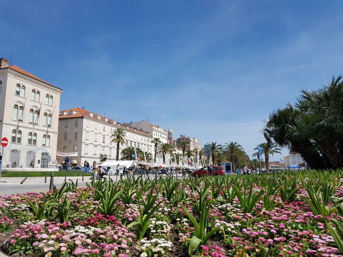 Apartments Emi Split Luaran gambar