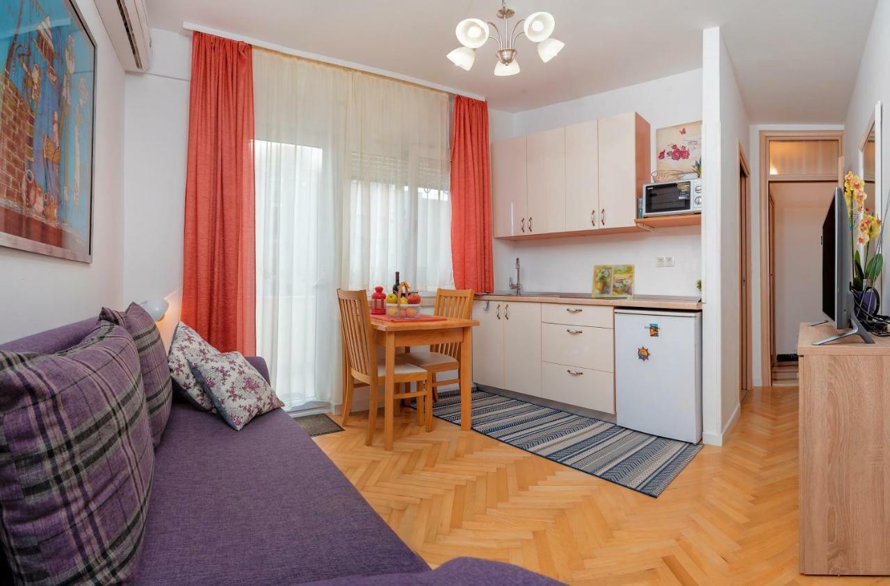 Apartments Emi Split Luaran gambar